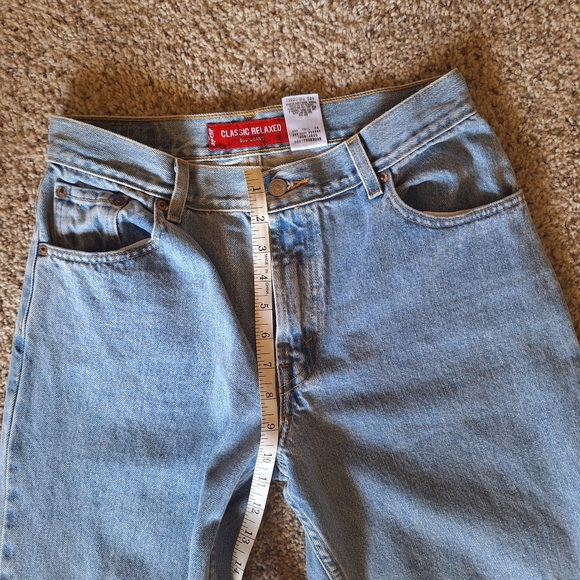 Levi's 550 Classic Relaxed Tapered Leg Jean - Picture 9 of 10